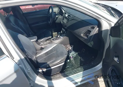 2012 Chrysler 200 Limited z USA, uszkodzony, nr VIN 1C3CCBCG7CN113349